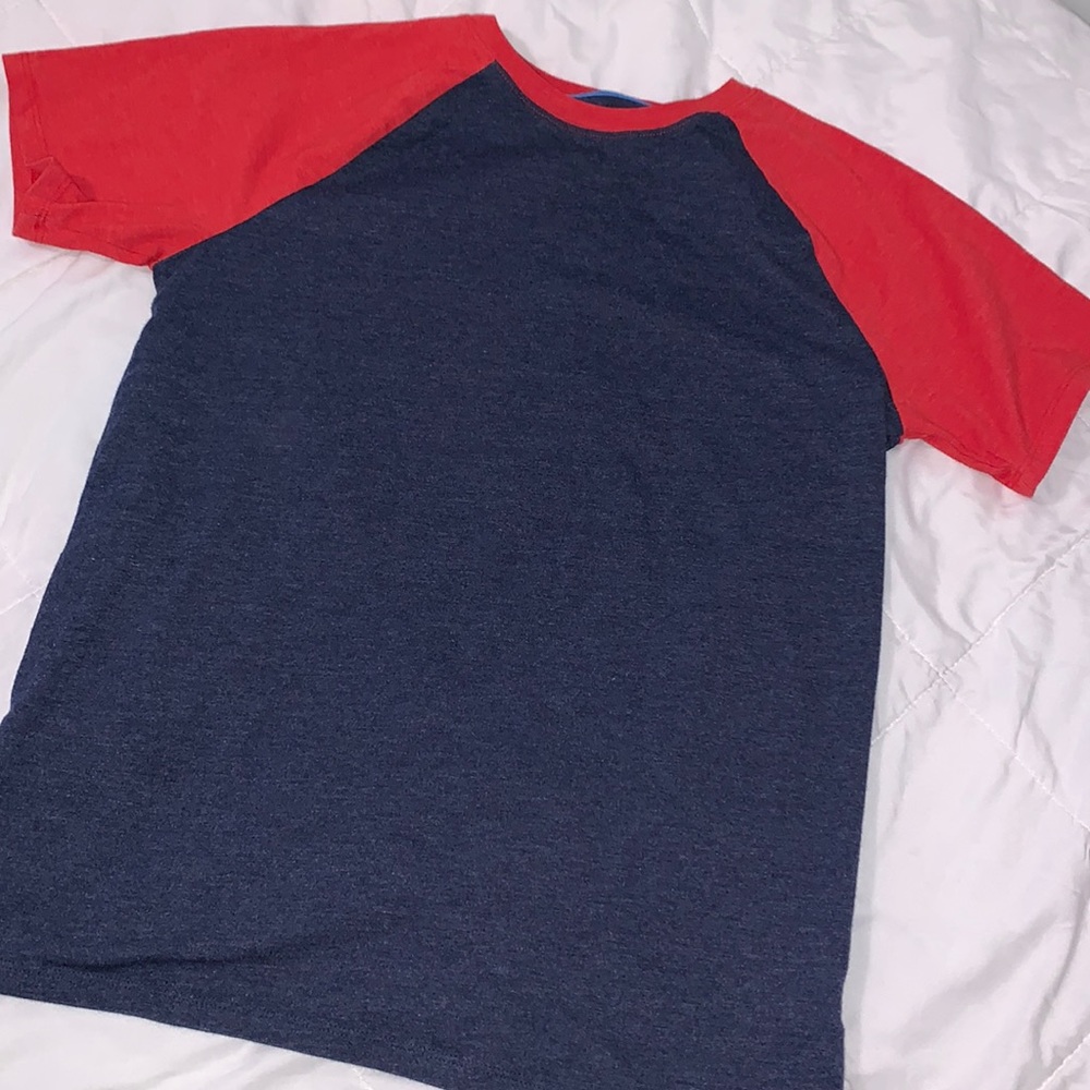 New! Boys navy/red short-sleeved t-shirt
